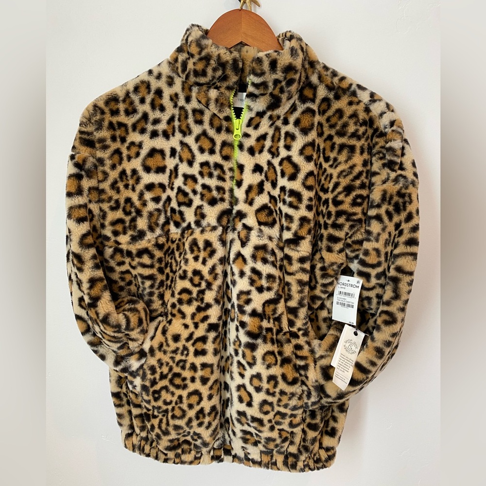Leopard Print Half Zip Jacket
SO comfy and soft